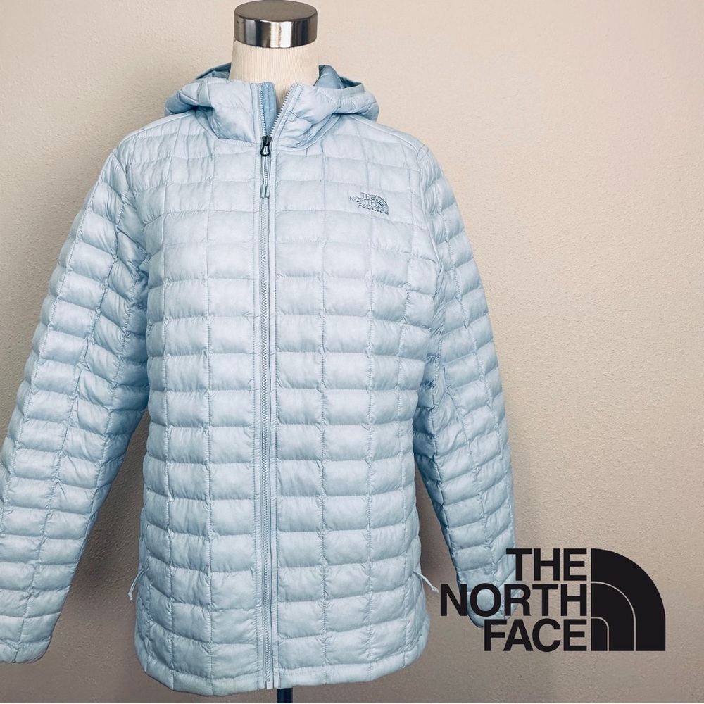 The North Face L Eco Thermoball Hoodie blue puffy jacket